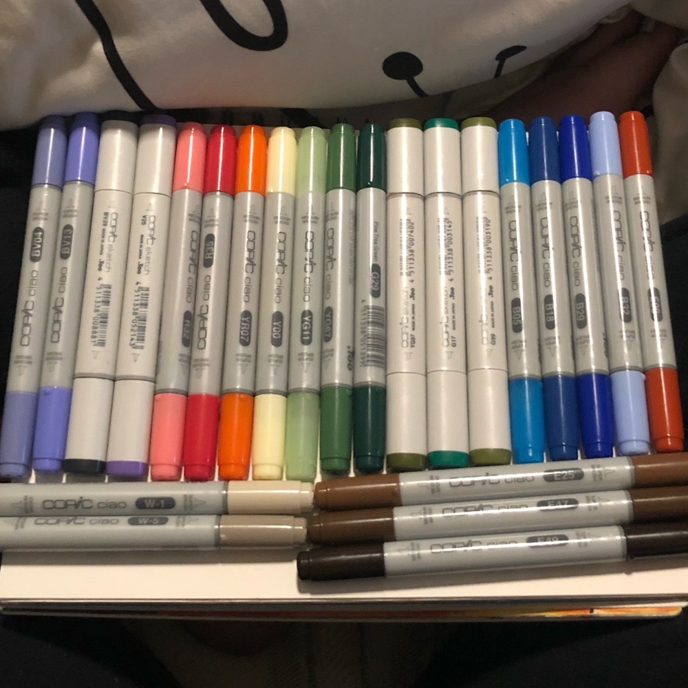 Set of 24 brand new copic marker mix